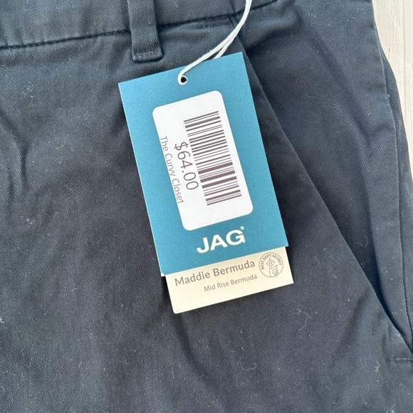 Jag black Maddie Bermuda shorts size 16w(2) , 22w - Picture 3 of 5